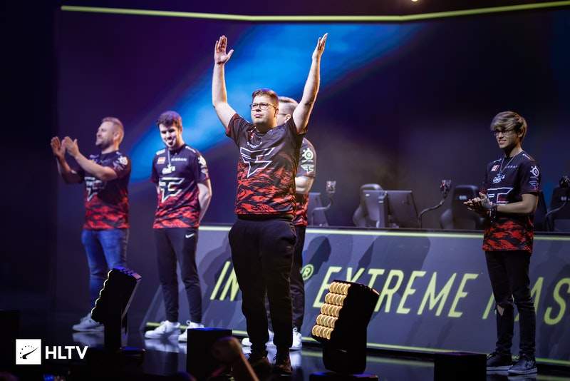 LCS官推发布：我们很高兴地欢迎NRG俱乐部的回归。CLG作为2013年LCS联赛的创始成员之一，是过去十年历史中不可分割的一部分