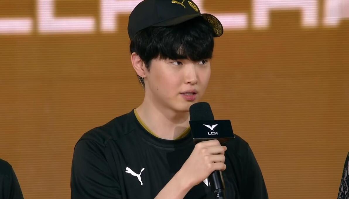 Ara和Grubinho讨论了晋级Champions和团队动态