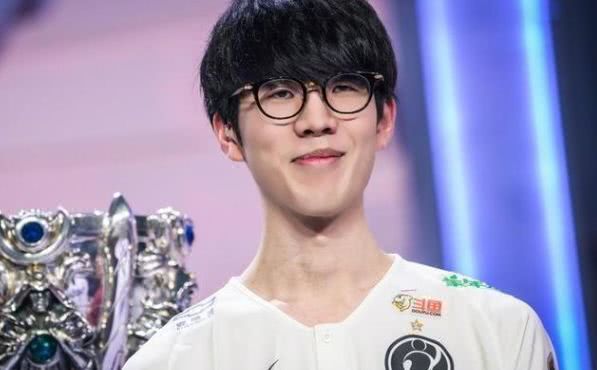 【前瞻】2025LPL春季赛季后赛EDG vs TES，久疏战阵EDG状态是否依旧出色？